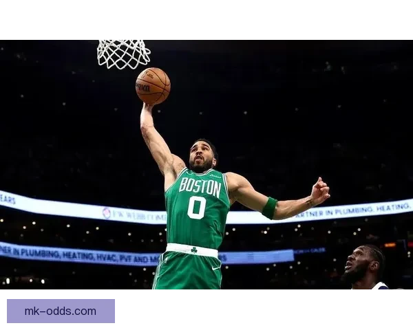 塔图姆复出首秀豪取三双领凯尔特人本赛季战绩十胜两负